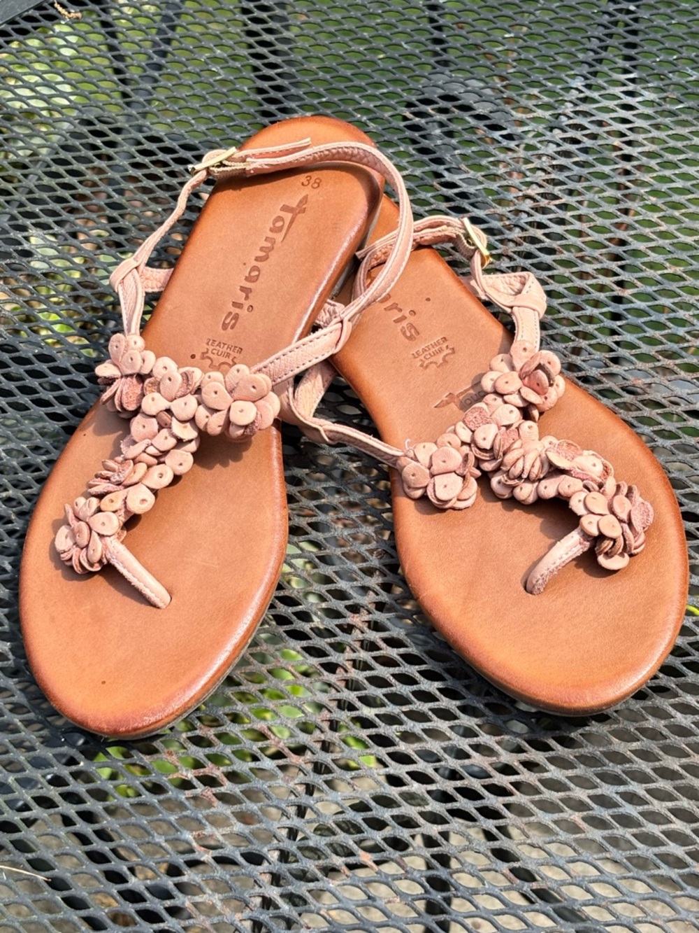 Tamaris German Leather Sandals 
. Ankle Strap,Neutral, Floral Front, Size 38/7.5
